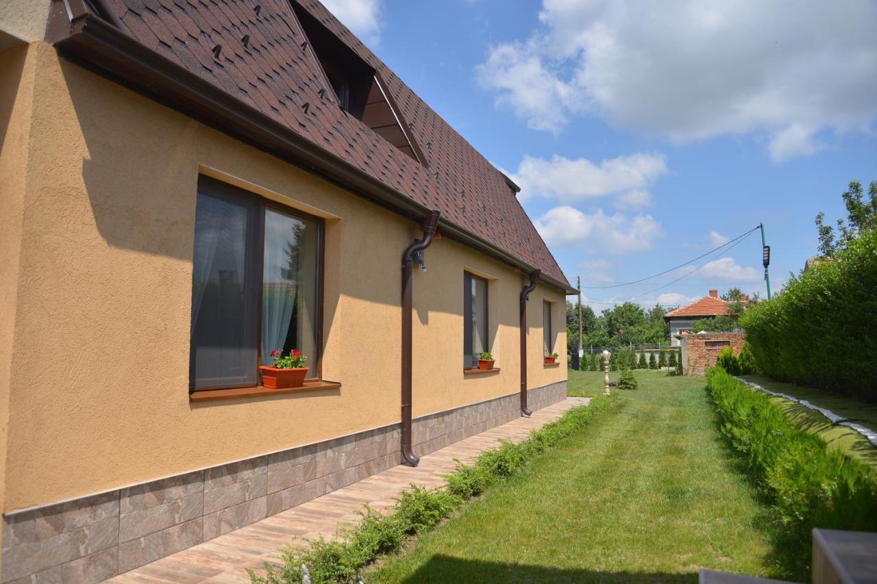 Guest House Erida Trastenik Exterior photo