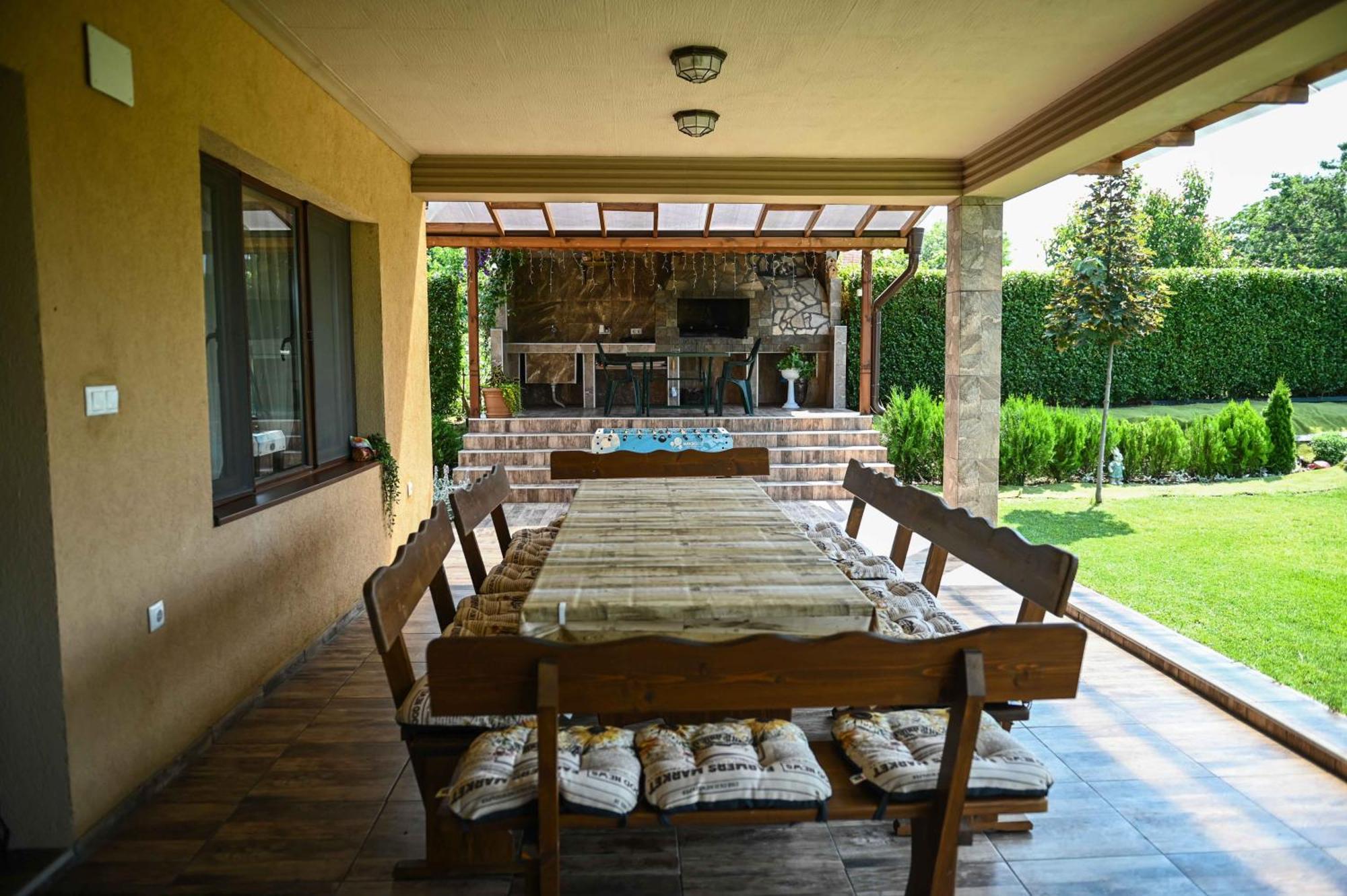 Guest House Erida Trastenik Exterior photo
